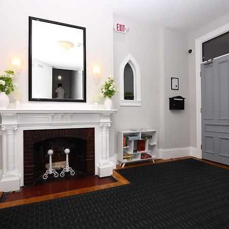 Furnished Newbury Street Studio, #6 Boston Exterior photo